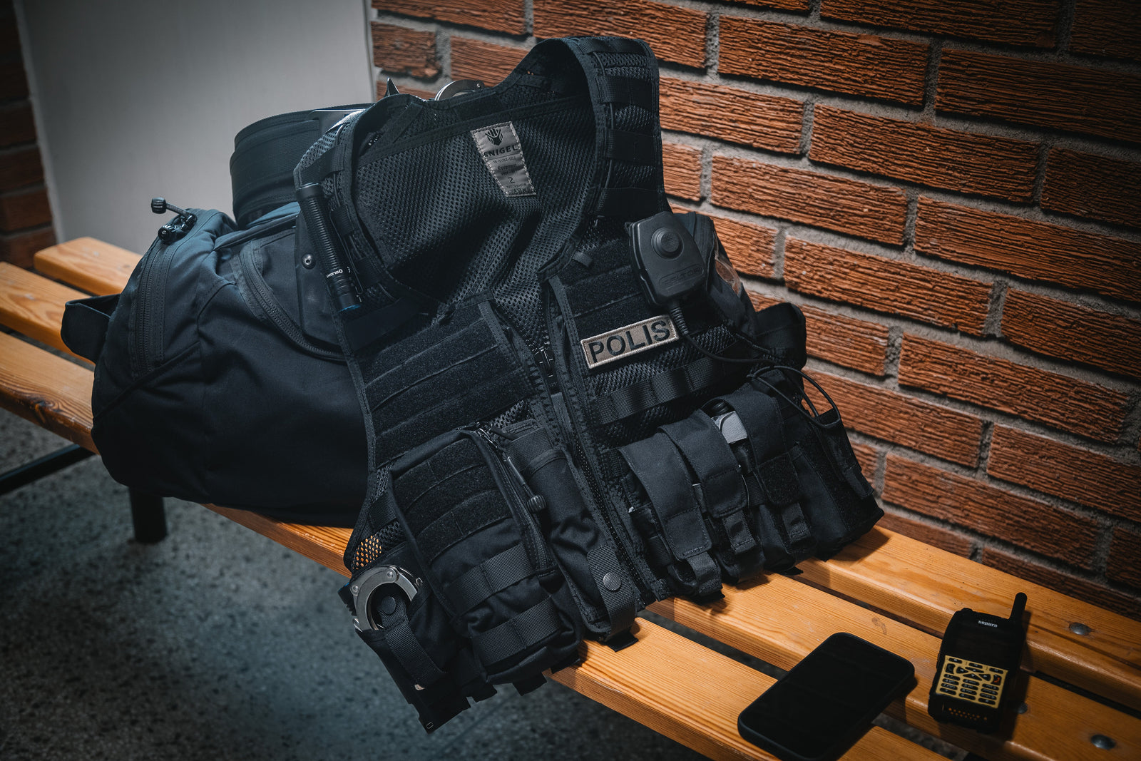 Vests & Harnesses